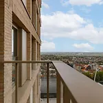 Bright & Cozy Near Apartment *