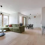 Bright & Cozy Near Ostende