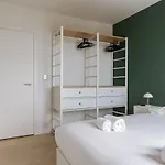 Bright & Cozy Near Ostende